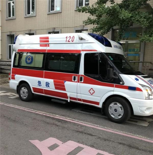 石龙选择我们的救护车出租，开启安心转院之旅